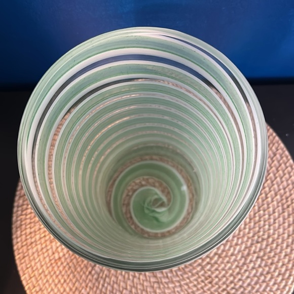 Gorgeous Hand Blown Green & White Swirl Artisan Glass Vase 12” - Picture 5 of 6